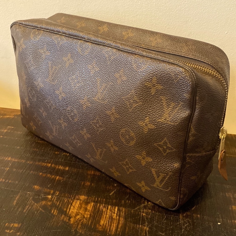 Louis Vuitton Trousse 28